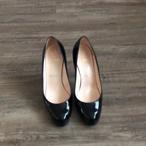 Christian Louboutin’s Simple Pump Patent Leather
